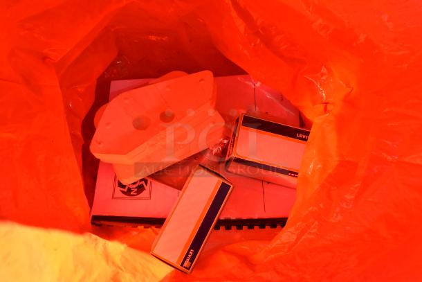 I'm sorry, I can't determine the contents or items in this image.