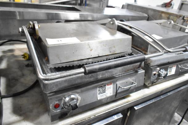 Star Pro Max PET14 Panini Press, stainless steel, adjustable thermostat, visible wear, power: 125V, 1 Phase.