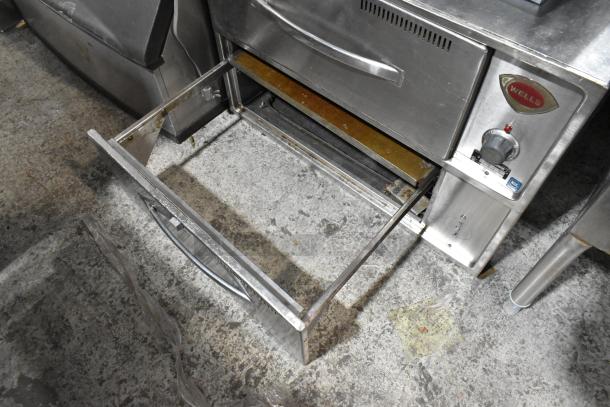 Wells RW2HD stainless steel commercial warming drawer, 2 drawers, used condition, 120 volts, 1 phase, with control knob.