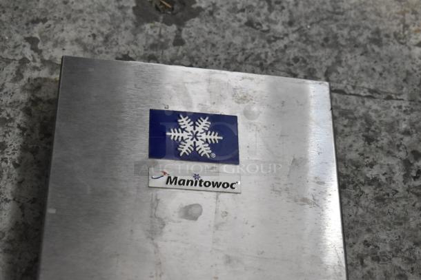 Manitowoc SD0302A stainless steel commercial ice head with logo. Features durable construction, 115V, 1 Phase.