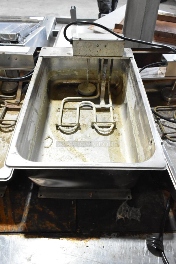 Continental F412502 metal evaporator tray, 120V, 1 phase. Used condition, visible staining and wear, for bid.