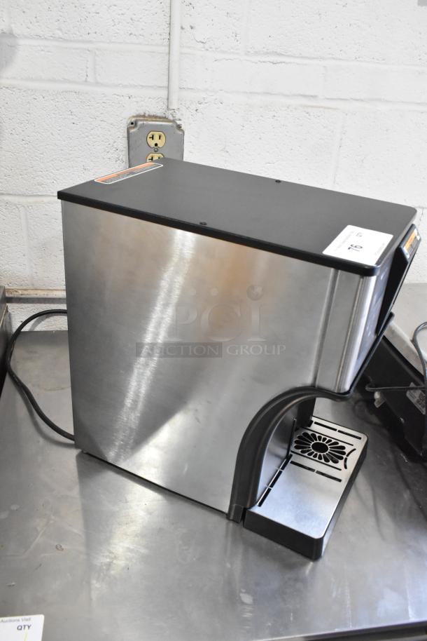 Bunn MyCafe stainless steel commercial espresso machine, countertop model. Features 115 volts, 1 phase. Excellent condition.