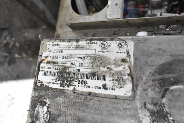 Alto Shaam 7.14 ESI combi convection oven label, showing model, voltage, phase, and serial number.