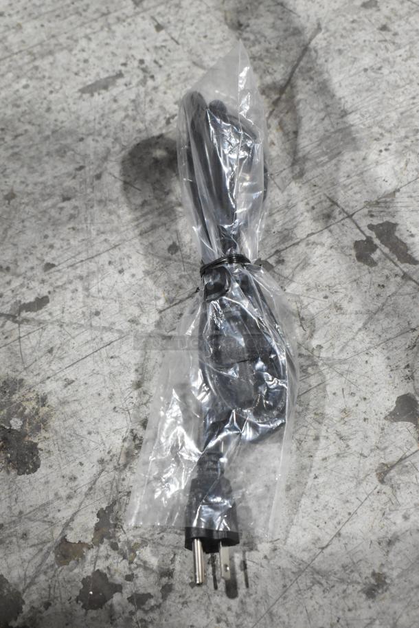 Sealed power cord for Carnival King 382HPW12D2S 12" Warmer, shown in clear plastic packaging.