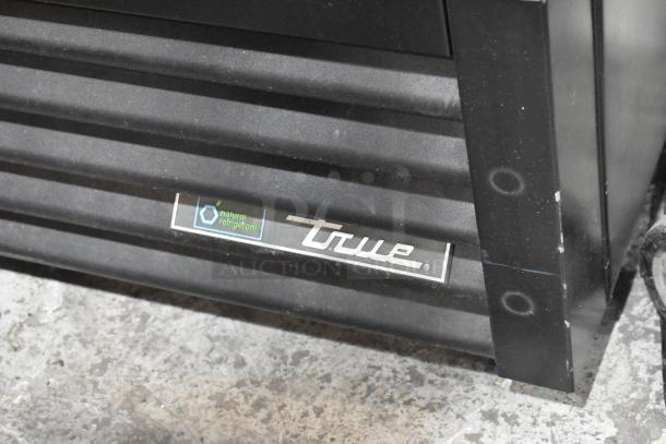 2021 True GDM-26-HC commercial cooler, metal construction, single door, with poly-coated racks, 115V, 1 Phase.