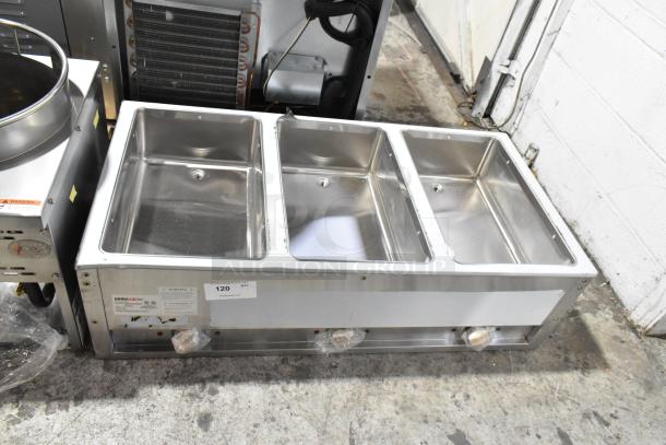 Brand new scratch and dent 2025 ServIt 423EST3WSPB stainless steel three-pan electric steam table. 120V, 1 phase.