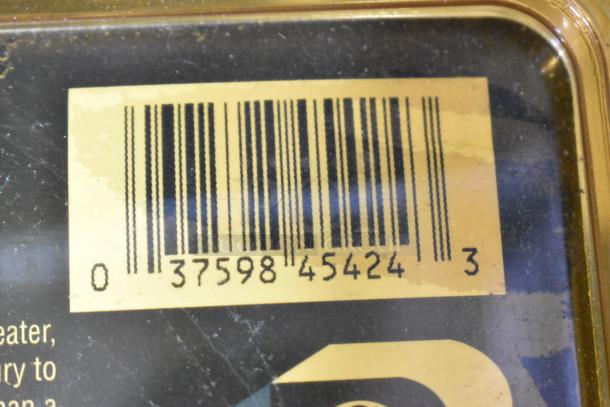 Bar code on packaging, details partially visible including numbers: 037598454243. Inspection of the full product advised.