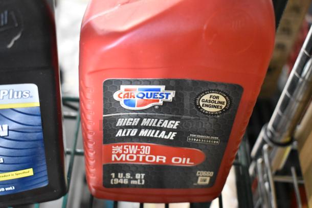 CarQuest High Mileage 5W-30 Motor Oil, 1 qt, for gasoline engines, suitable for vehicles over 75,000 miles.
