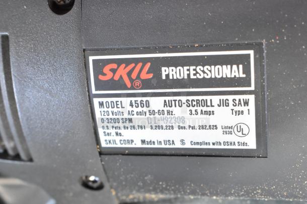 Skil 4650 Auto-scroll Jig Saw label, 120 volts, 1 phase, 0-3200 SPM. Model details and UL listing visible.