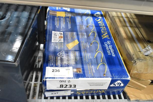 Brand new T&S HG-4D-48K 48" yellow coated steel gas connector hose. Includes FreeSpin fitting and installation kit. Box labeled "Safe-T-Link" and "3/4" NPT".