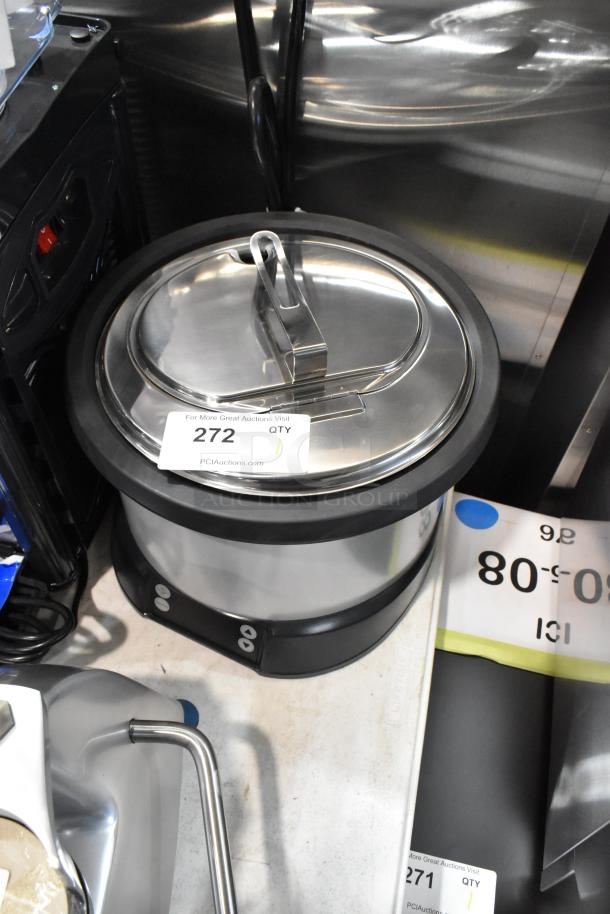 Brand new Vollrath 7411 Mirage rethermalizer, 11 Qt., 120V, 1 Phase, minor scratches, Galaxy model 177CRG3B, stainless steel.