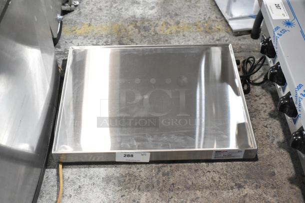 Brand new ServIt 423HSW2024 24" stainless steel heated shelf warmer, 120V, 1 phase, scratch and dent condition.