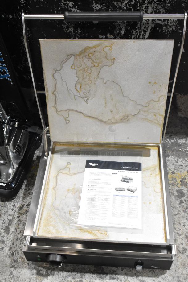 BRAND NEW 2025 Vollrath TSI7021 PSG4-SSF120 Panini Grill, stainless steel, 17"x16" smooth plates, 120V, scratch and dent.