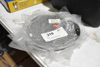 8 brand new metal Pelican Head grater blades, scratch and dent condition, in plastic packaging. Labels show price and quantity.