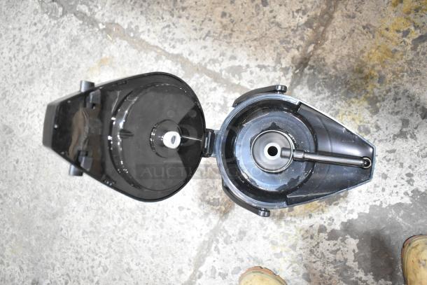 BRAND NEW Bunn 36725.0000 stainless steel air pot with slight scratches, open lid view showing interior mechanism.