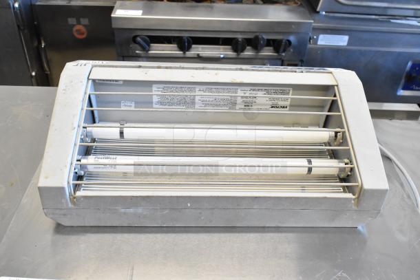 Vector 45091605 Bug Zapper, 115 Volts, 1 Phase, visible wear. Model and warning labels intact.