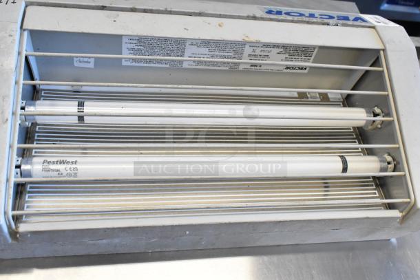 Vector 45091605 Bug Zapper with dual UV bulbs, 115V, 1 Phase, light wear, rated PestWest bulbs, metal casing, Vector label.