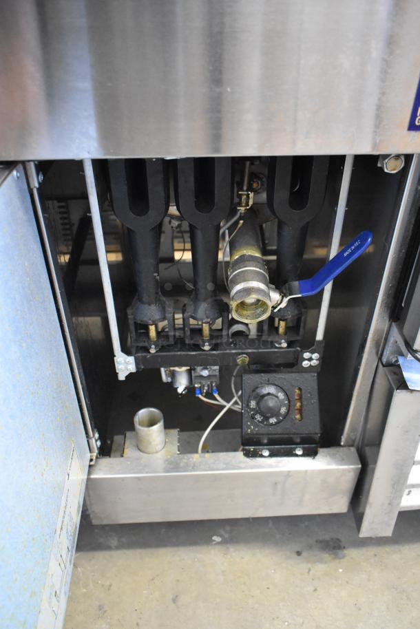 2021 Rocket Cooking RCPFR40G-CB stainless steel deep fat fryer, 30,000 BTU, commercial floor style, natural gas powered.