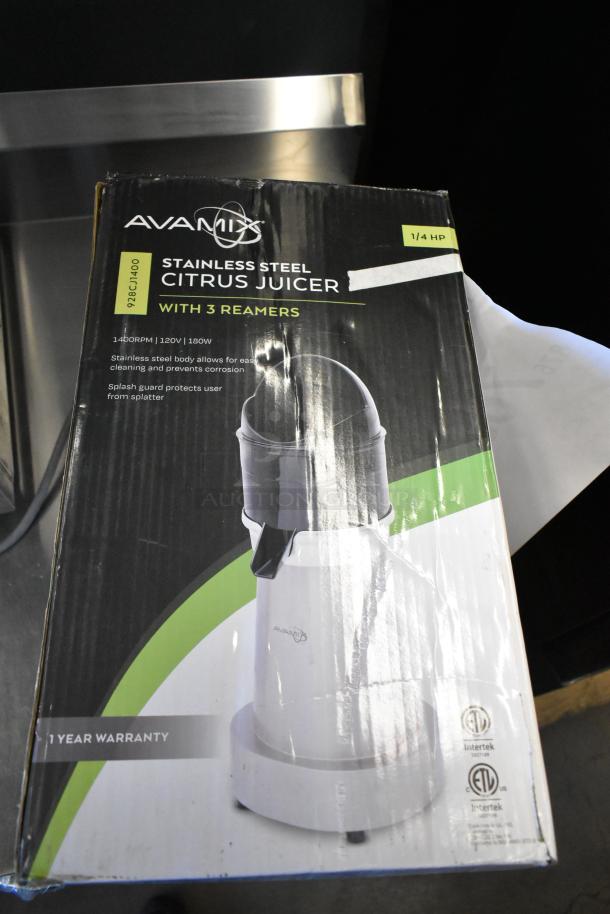 BRAND NEW AvaMix 928CJ1400 CJ1400 electric stainless steel citrus juicer, 120V, 1 phase, with 3 reamers. Some packaging damage.