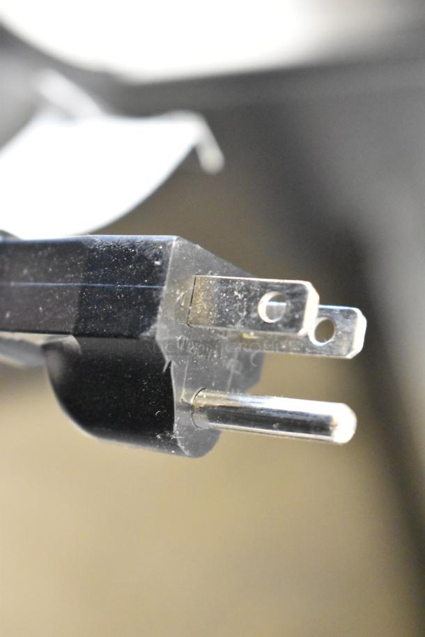 Power plug of Noble 274GP1600 Glass Genie Electric Glass Polisher, 120V, 1 Phase. Brand new with minor scratches.