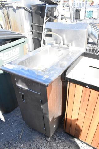 Stainless Steel Single Bay Sink. - Item #1219474
