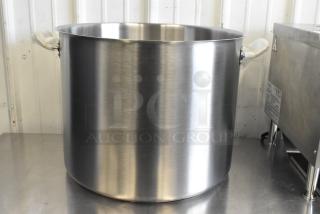 BRAND NEW Vigor 473SSPOT60 SS1 Series 60 Qt. heavy-duty stainless steel aluminum-clad stock pot, scratch and dent condition.