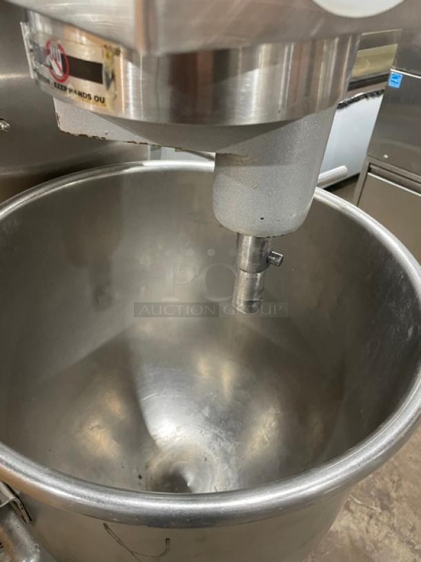 Univex SRM30+ 30 Qt. Planetary Mixer with stainless steel bowl, 115V, 1 phase, on legs, commercial use, good condition.
