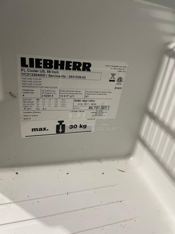 Liebherr commercial refrigerator label, model VC213264000, SN 84.731.327.1, 115V, max load 30 kg, poly coated rack.