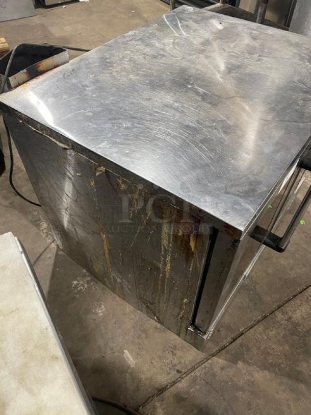 Southbend SL-Series stainless steel convection oven, natural gas, single stacked, with wired oven rack, used condition.