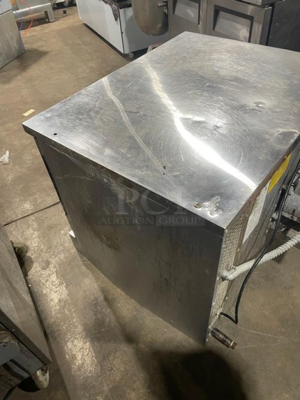 Southbend SL-Series stainless steel natural gas convection oven with wired rack, in used condition.