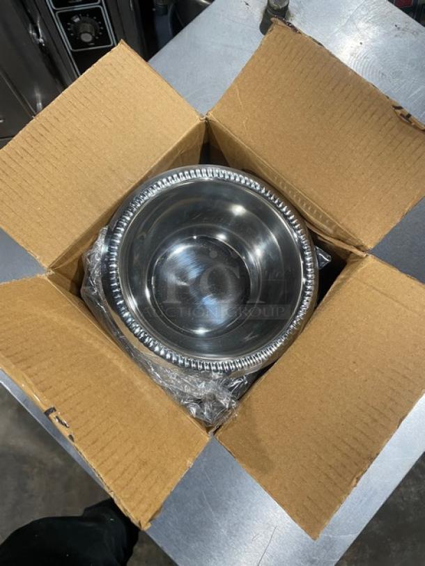 Adcraft SIB40 stainless steel 40 oz. serving bowl in box; unused. Ideal for ice/relish; durable commercial-grade.