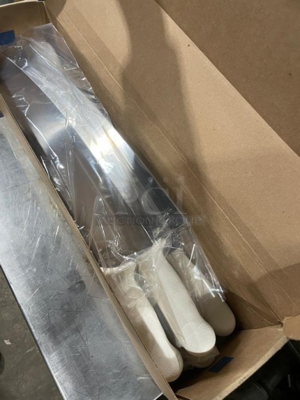 Dexter Russell Sani-Safe 16" Pizza Knife, Model S16016, stainless steel with white grip, new in box.