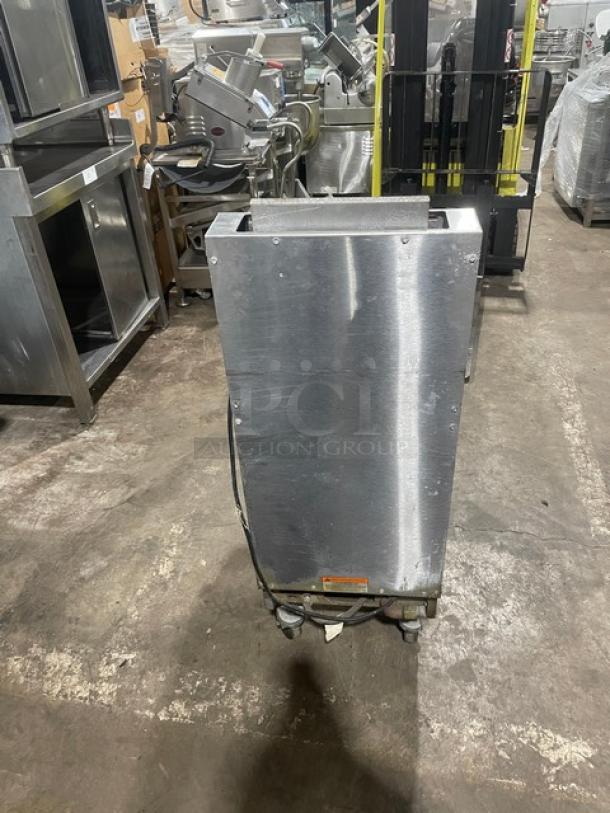 Pitco Solstice Supreme pasta cooker/rethermalizer, stainless steel, natural gas, with back splash, basket hanger, on casters.