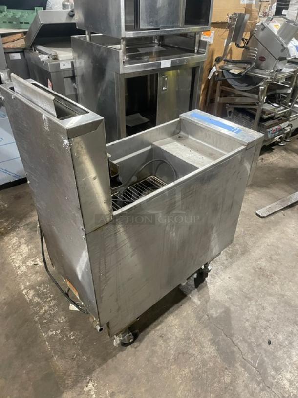 Pitco Solstice Supreme pasta cooker, commercial stainless steel, natural gas, with backsplash, basket hanger, on casters.