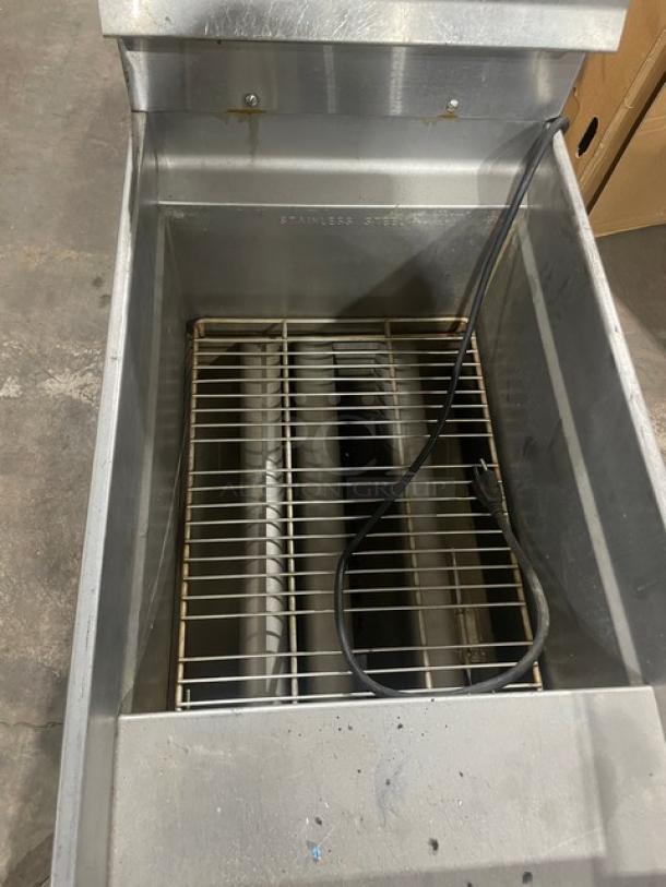 Pitco Solstice Supreme pasta cooker, stainless steel, gas-powered, with back splash, basket hanger, on casters, clean condition.