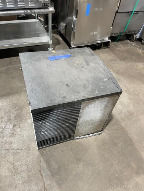 Manitowoc stainless steel ice machine head, electric-powered, 1 phase, SN: 1101279892, moderate wear.