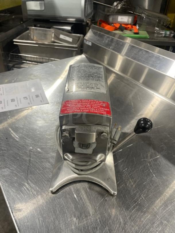 Edlund 270 commercial stainless steel electric can opener, 2-speed, countertop model, 115V, excellent condition.