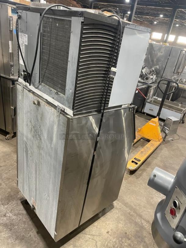 Manitowoc Indigo Series ice maker, model ID0452A-161, stainless steel, on legs, includes bin. Energy Star certified, 115V, 1 phase.