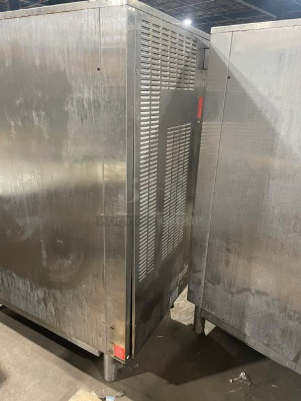 Alto-Shaam Combitherm 2020G full-height stainless steel combi oven, natural gas, used condition, with roll-in rack and legs.