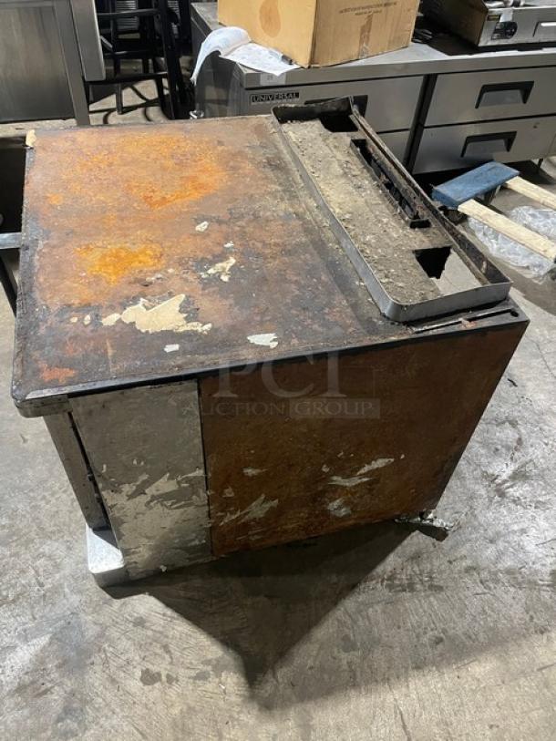 Blodgett Mark V Series stainless steel commercial convection oven, rusted exterior, worn condition, view-through doors.