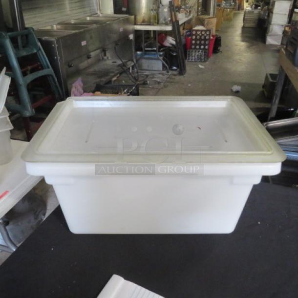 Cambro 4.75-gallon food storage container with lid, white, used condition, rectangular shape, ideal for bulk storage.