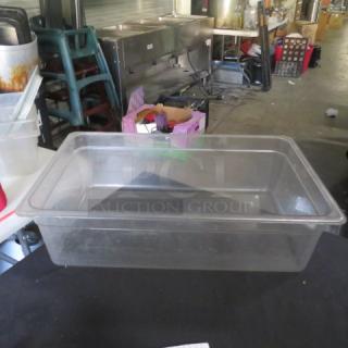 Cambro full-size 6-inch deep clear food storage container, good condition. Ideal for kitchen use, durable polycarbonate.