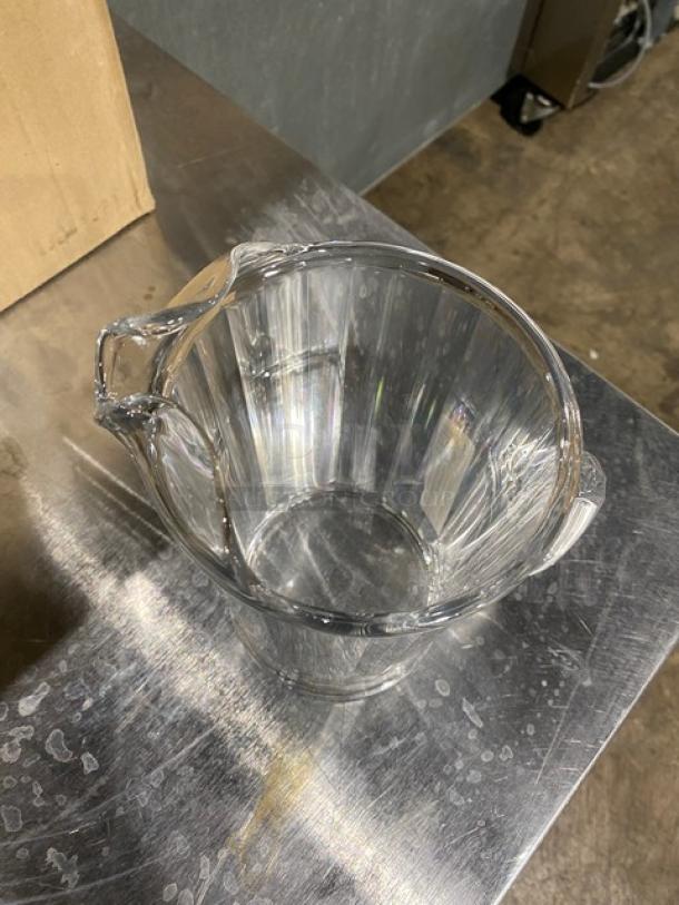 Brand new Cambro Camwear 60 oz pitcher, model P60CW135, clear, commercial-grade. Perfect condition.