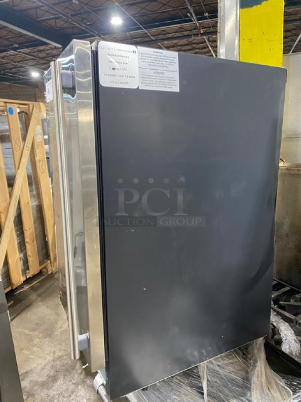 Asbury MIM50P ice maker/bin combo, stainless steel, Energy Star certified, electric-powered, 115V, model SN: 00550820205.