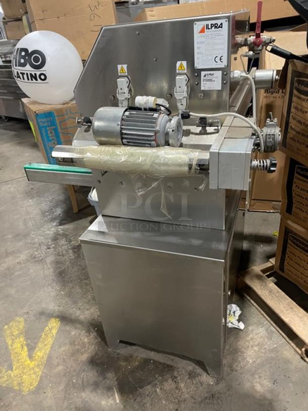 Ilpra Koch 400VG semi-automatic vacuum tray sealer, stainless steel, electric, on legs, model FP7597, tags visible.