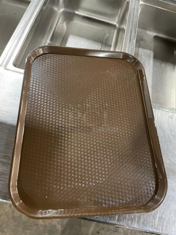 NEW Cambro 1418FF167 brown 14"x18" rectangular fast food tray, textured surface, excellent condition.