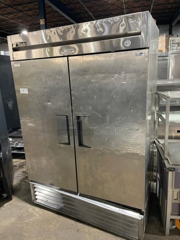 True T49F stainless steel commercial 2-door reach-in freezer, poly-coated wired rack, model SN: 1-3721907, 115V 1 phase.