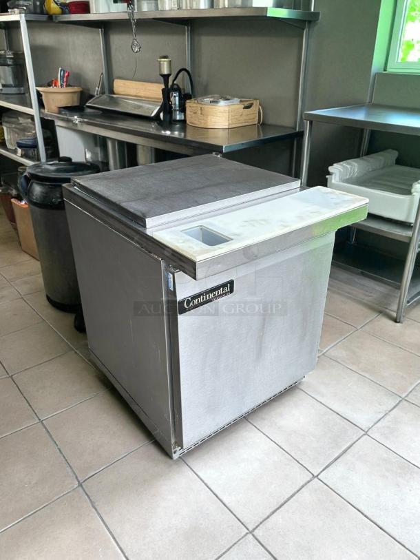 Continental Refrigerator SW27-N-12M-FB prep table, 27" one-door, stainless steel, tested working, clean condition.