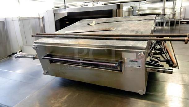 Exceptional XLT 3255 natural gas conveyor pizza oven, fully tested, operational, excellent condition, visible labels.