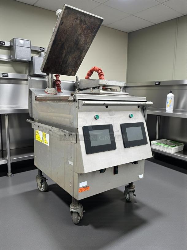Garland US Range XPG24 X-Press Flat Griddle, gas-operated, tested and working, features digital controls, on casters.